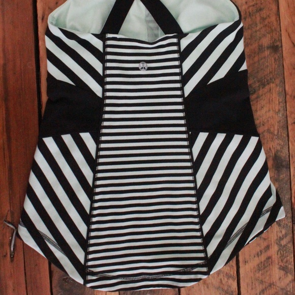 Lululemon Work it Out Tank Top built-in bra - Picture 8 of 8